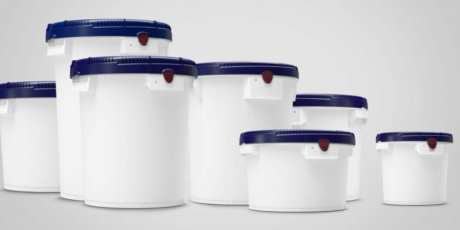 Seaux-plastiques-homologues-a-couvercle-vissant_